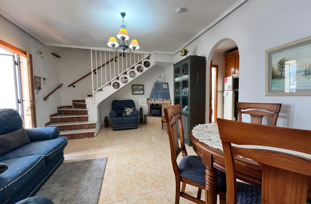Odsprzedaż - Villa - Torrevieja - Torre La Mata