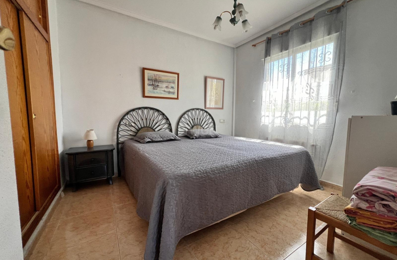 Odsprzedaż - Villa - Torrevieja - Torre La Mata