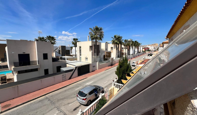 Odsprzedaż - Villa - Torrevieja - Torre La Mata