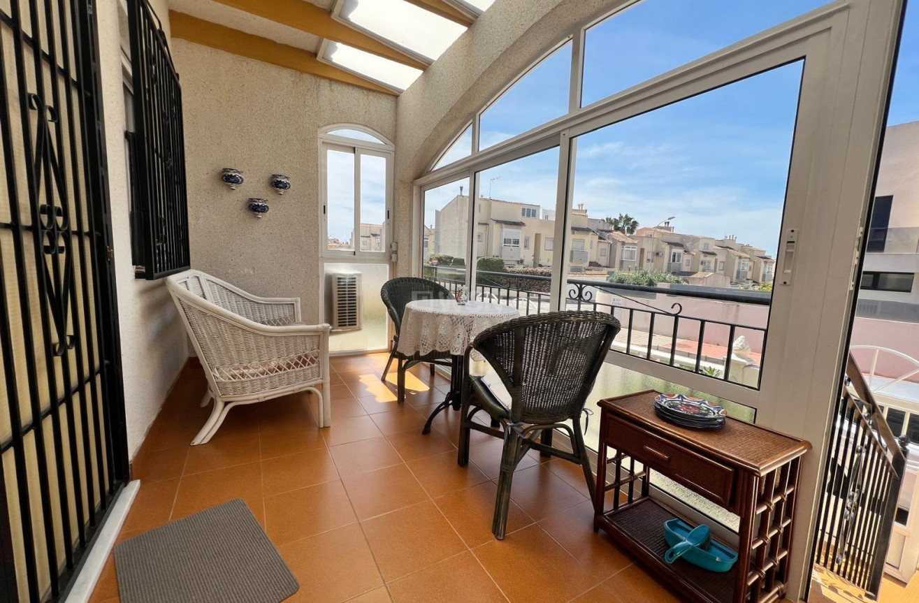 Odsprzedaż - Villa - Torrevieja - Torre La Mata
