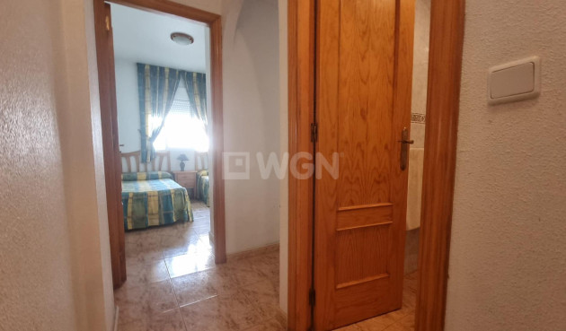 Odsprzedaż - Mieszkanie w bloku - Torrevieja - Centro
