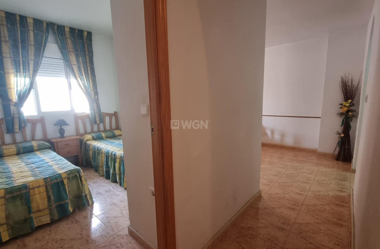 Odsprzedaż - Mieszkanie w bloku - Torrevieja - Centro