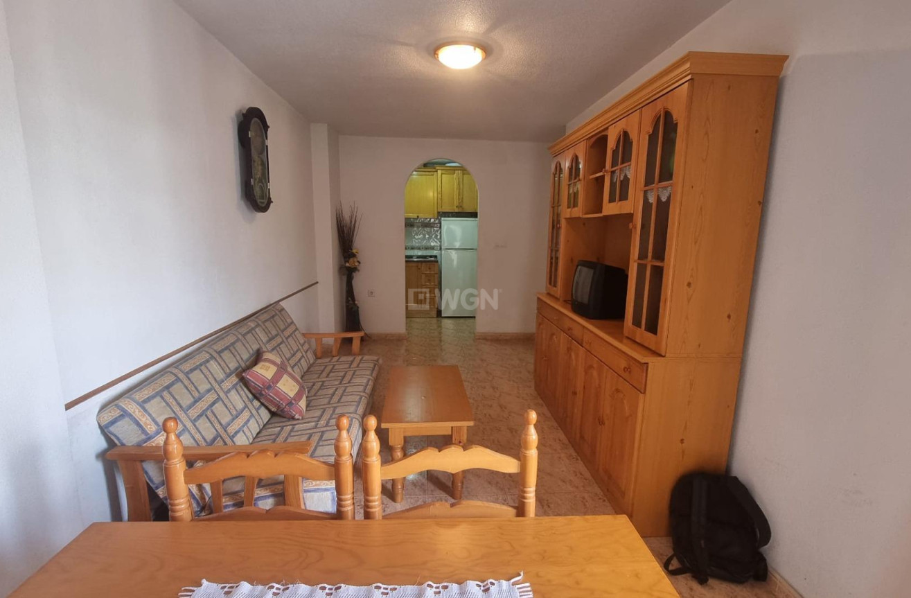 Odsprzedaż - Mieszkanie w bloku - Torrevieja - Centro