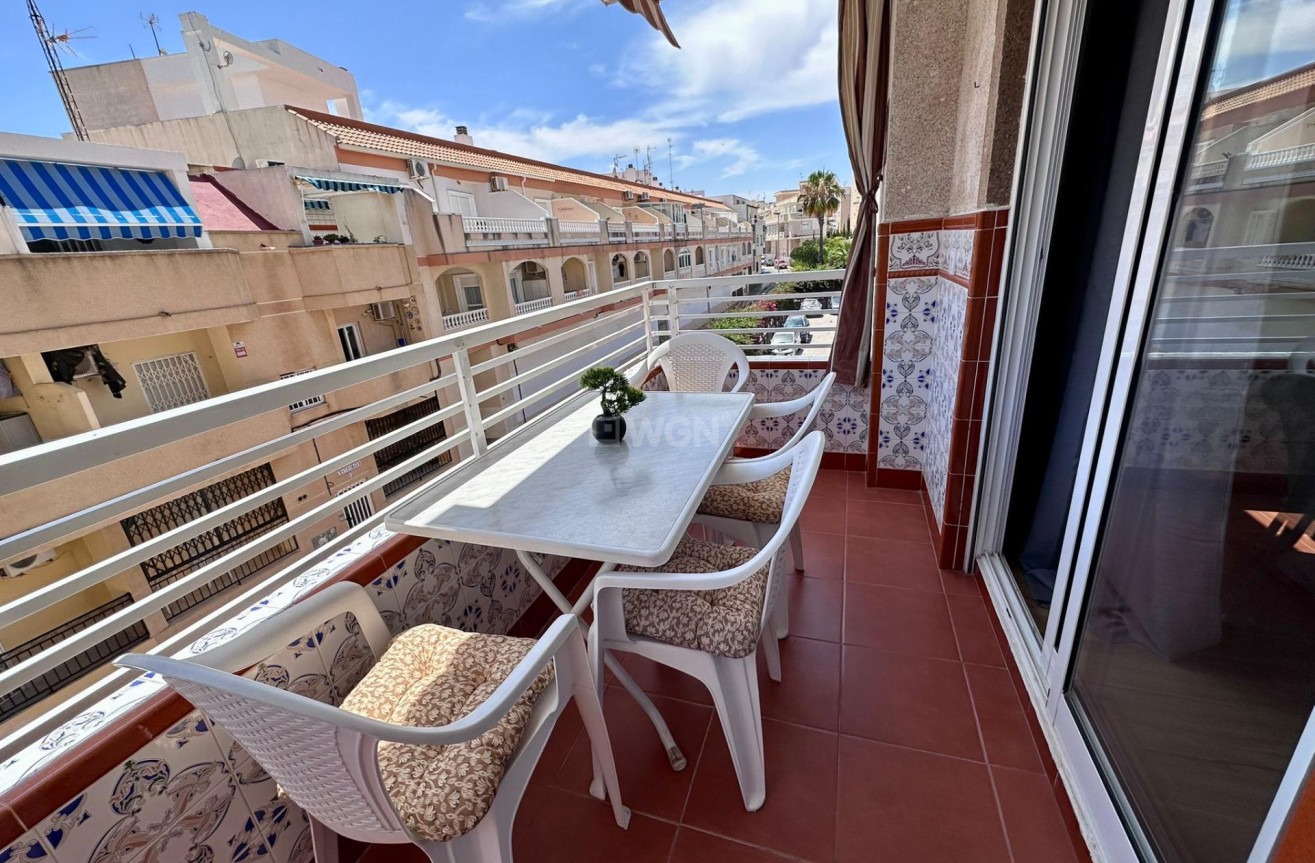 Odsprzedaż - Mieszkanie w bloku - Torrevieja - Habaneras