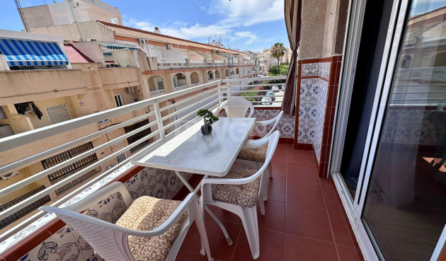 Odsprzedaż - Mieszkanie w bloku - Torrevieja - Habaneras