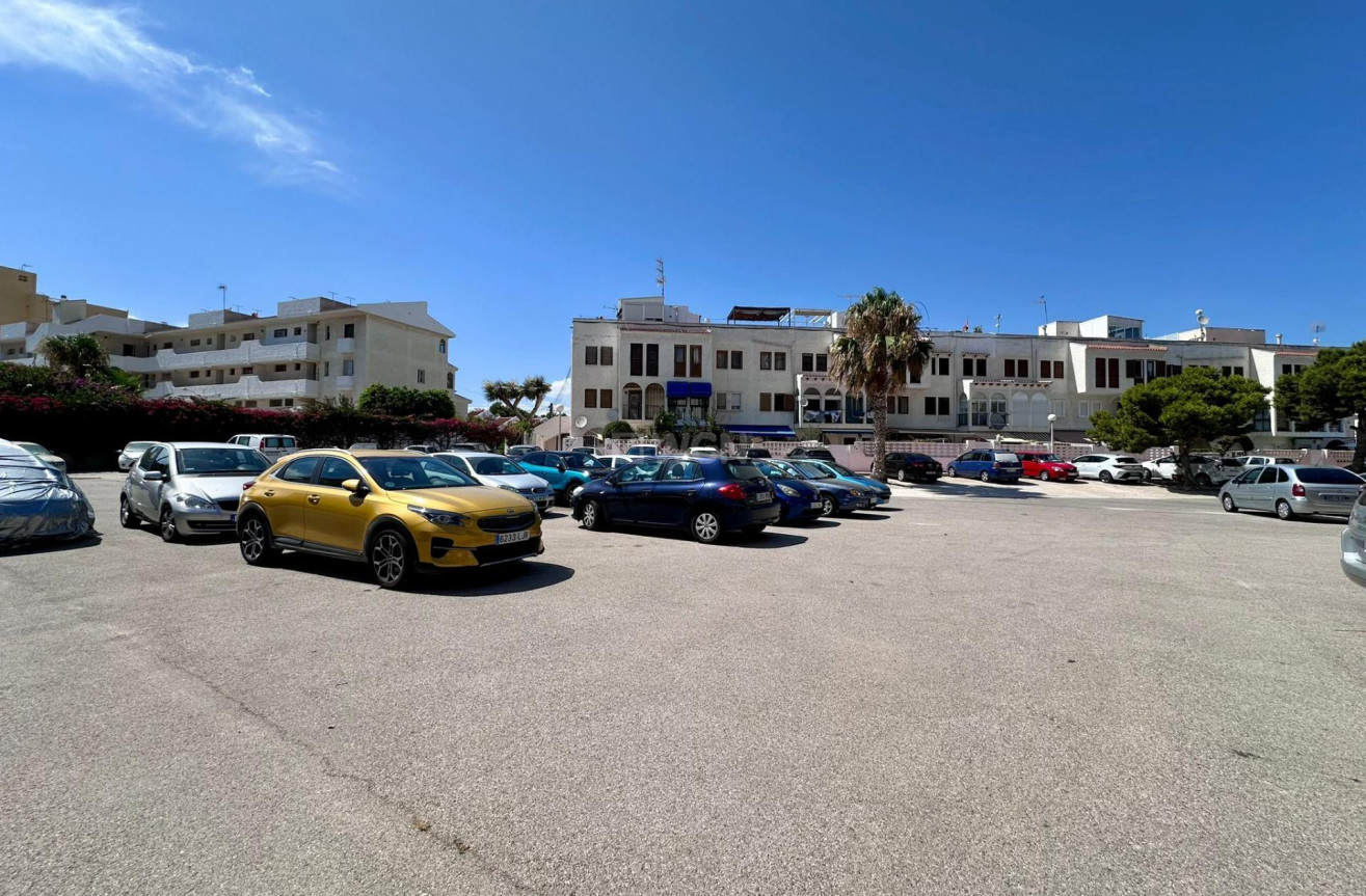 Odsprzedaż - Mieszkanie w bloku - Torrevieja - Habaneras