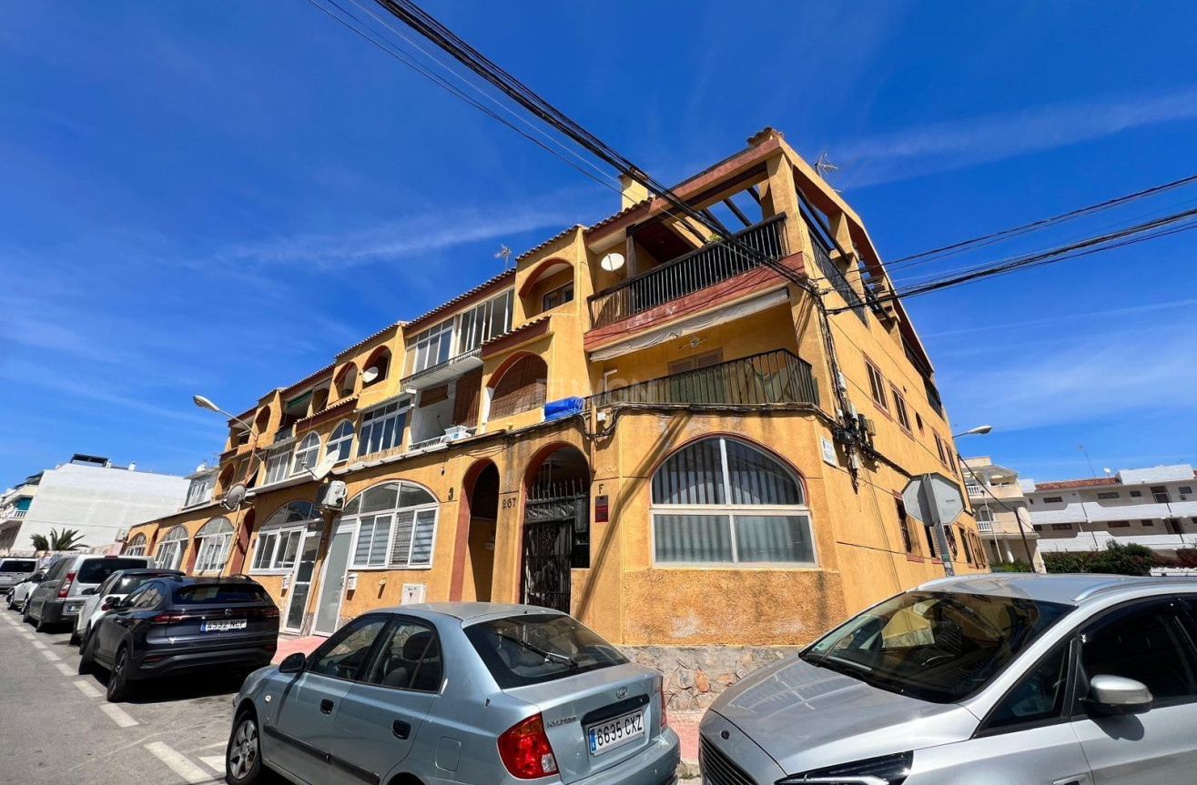 Wiederverkauf - Wohnung - Torrevieja - Centro