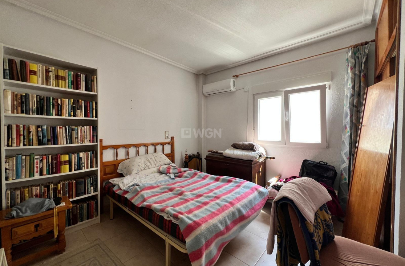 Wiederverkauf - Wohnung - Torrevieja - Centro