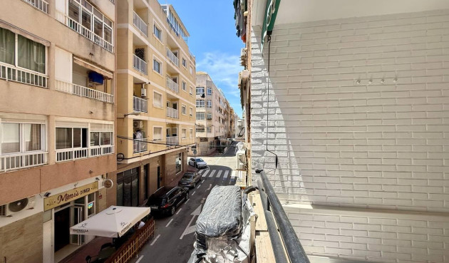 Reventa - Apartamento / piso - Torrevieja - Playa del Cura