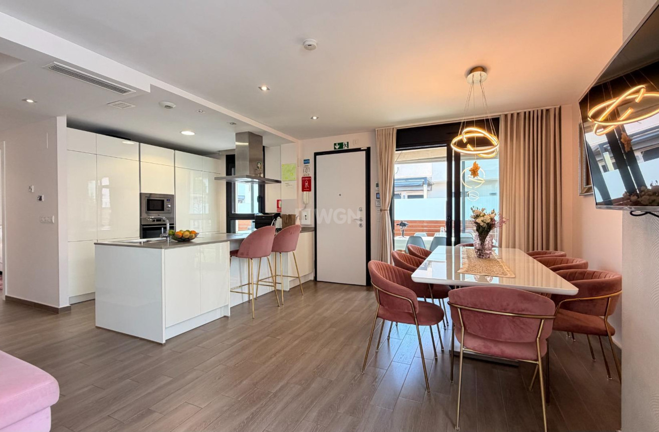 Odsprzedaż - Villa - Torrevieja - aguas nuevas