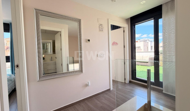 Odsprzedaż - Villa - Torrevieja - aguas nuevas