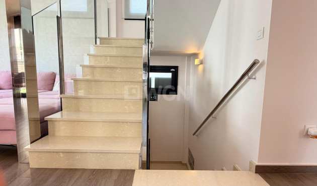 Odsprzedaż - Villa - Torrevieja - aguas nuevas