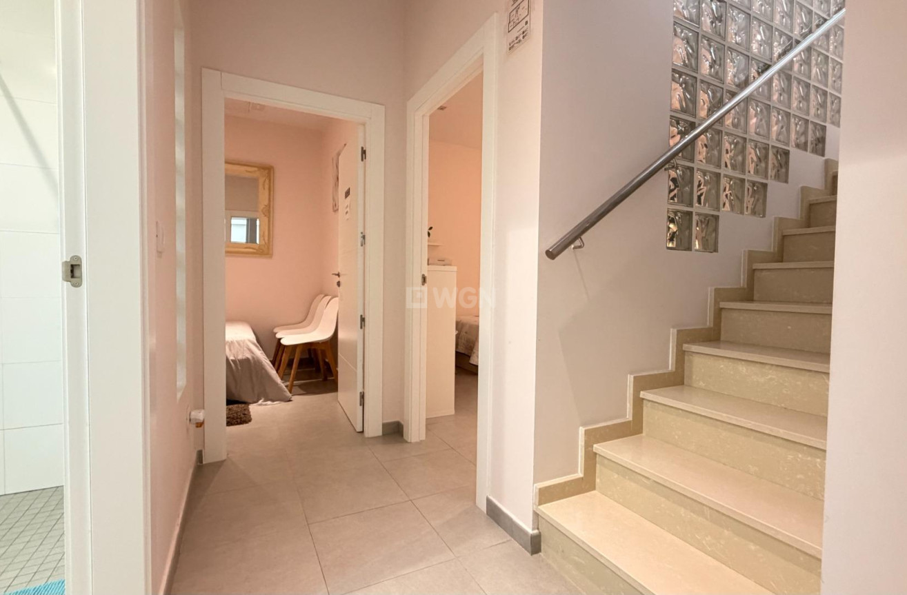 Odsprzedaż - Villa - Torrevieja - aguas nuevas