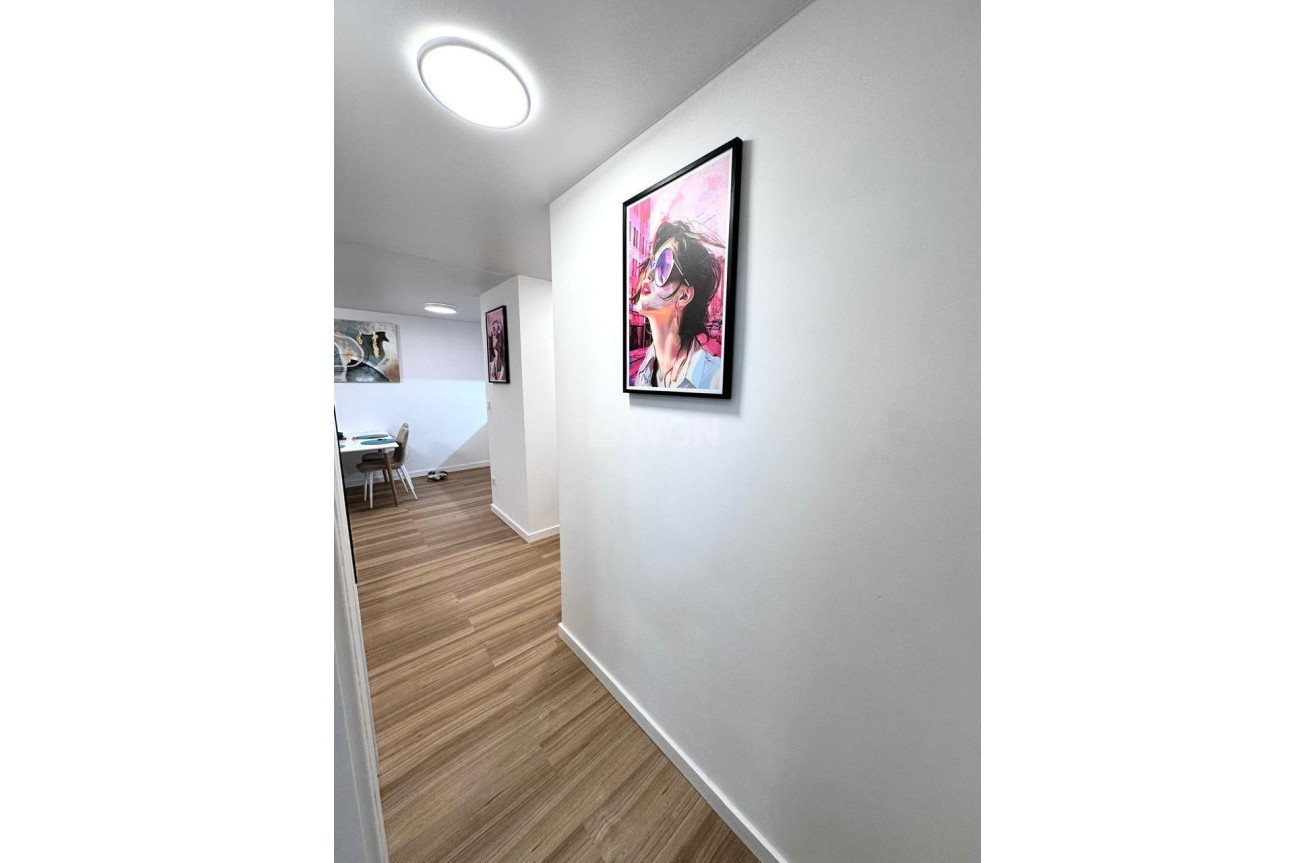 Reventa - Apartamento / piso - Torrevieja - Estacion De Autobuses