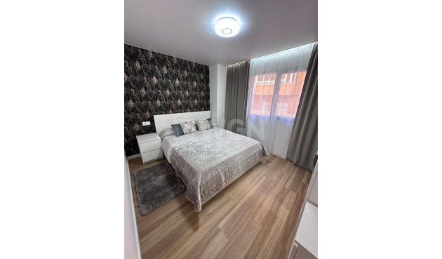 Reventa - Apartamento / piso - Torrevieja - Estacion De Autobuses