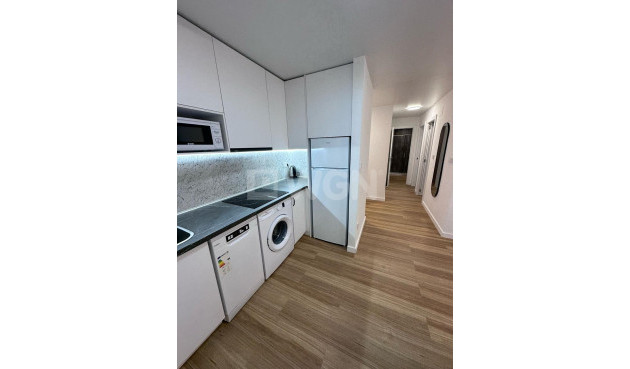 Reventa - Apartamento / piso - Torrevieja - Estacion De Autobuses