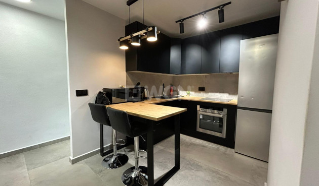 Reventa - Apartamento / piso - Torrevieja - Estacion De Autobuses
