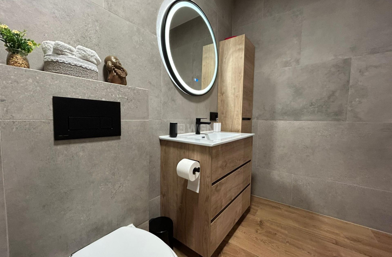 Reventa - Apartamento / piso - Torrevieja - Estacion De Autobuses
