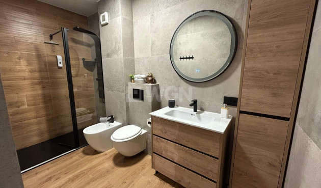 Reventa - Apartamento / piso - Torrevieja - Estacion De Autobuses