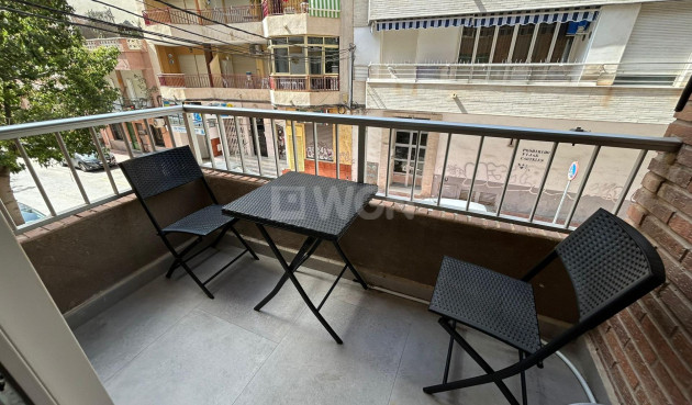 Reventa - Apartamento / piso - Torrevieja - Estacion De Autobuses