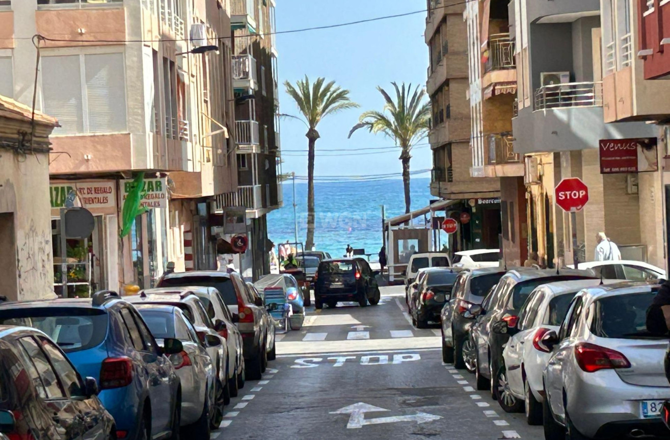 Reventa - Apartamento / piso - Torrevieja - Estacion De Autobuses