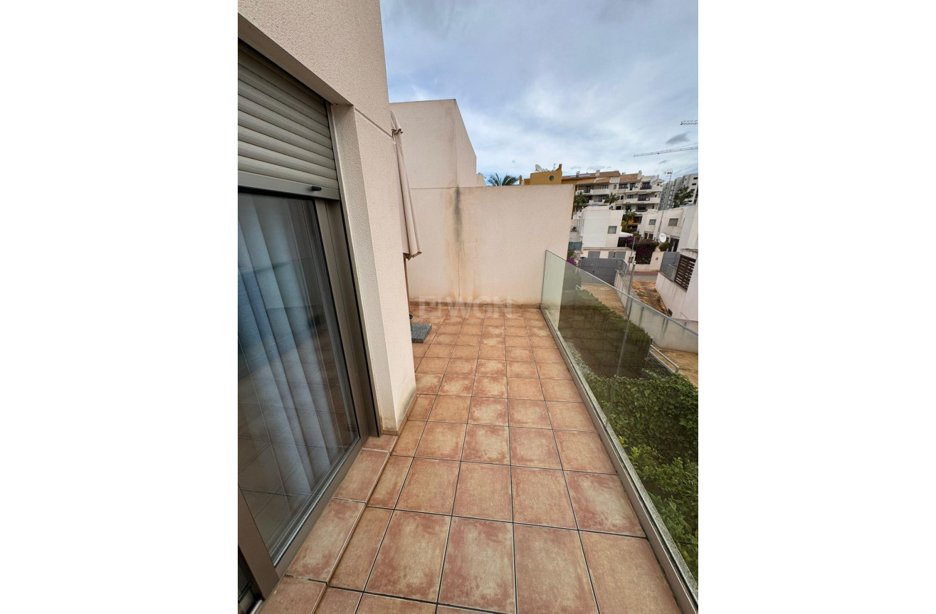 Wiederverkauf - Stadthaus - Torrevieja - Punta Prima