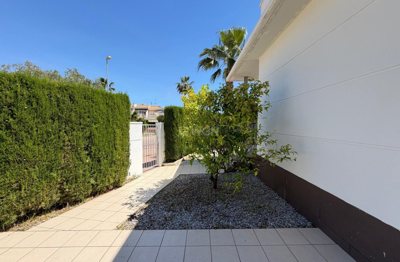 Wiederverkauf - Villa - Ciudad Quesada - Dona Pepa