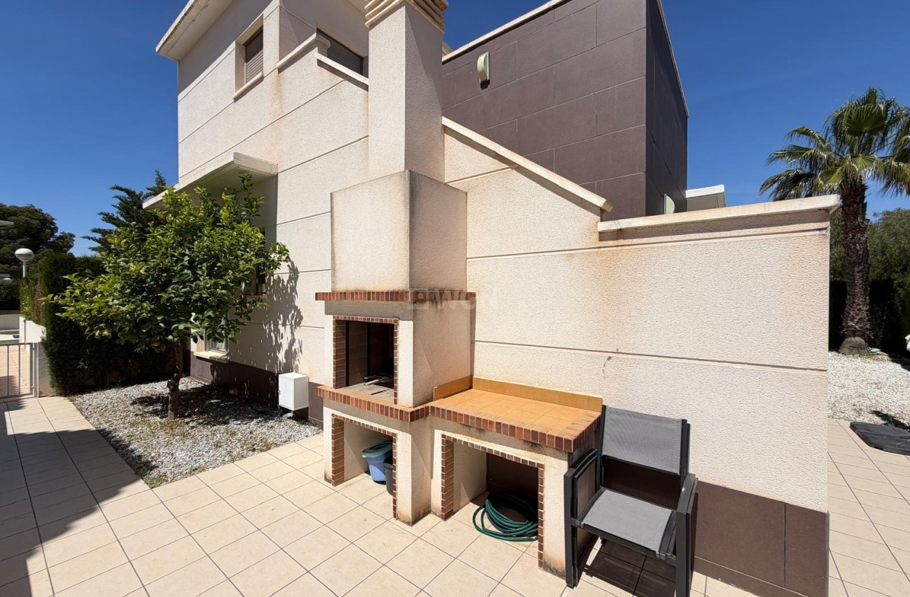 Wiederverkauf - Villa - Ciudad Quesada - Dona Pepa