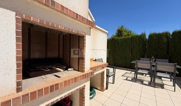 Wiederverkauf - Villa - Ciudad Quesada - Dona Pepa