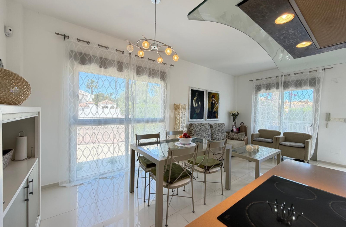 Wiederverkauf - Villa - Ciudad Quesada - Dona Pepa