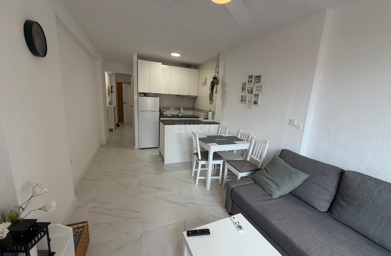 Resale - Apartment / flat - Torrevieja - Cabo Cervera