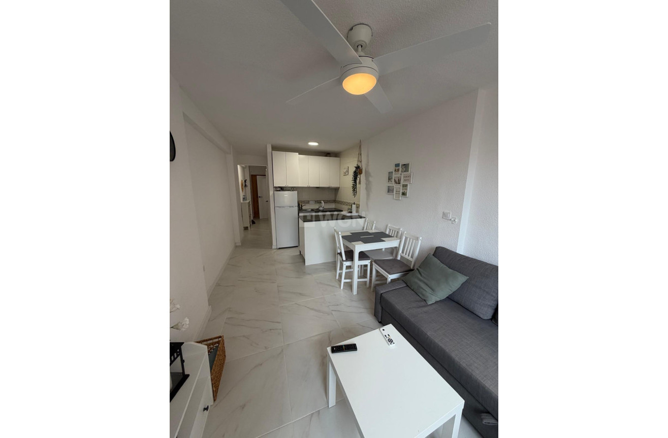 Resale - Apartment / flat - Torrevieja - Cabo Cervera