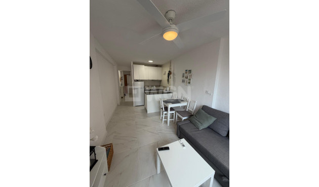 Resale - Apartment / flat - Torrevieja - Cabo Cervera