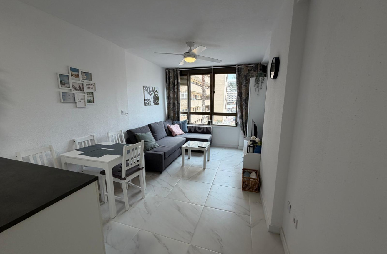 Resale - Apartment / flat - Torrevieja - Cabo Cervera