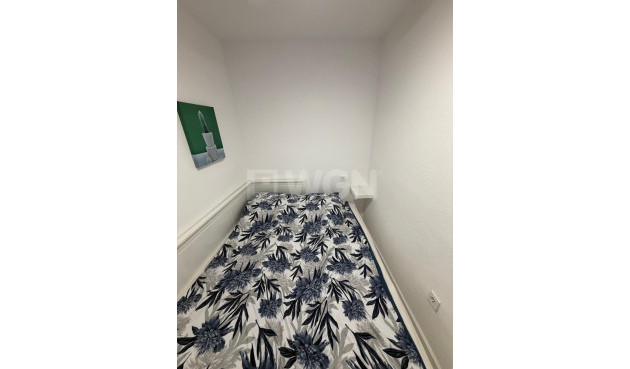 Resale - Apartment / flat - Torrevieja - Cabo Cervera