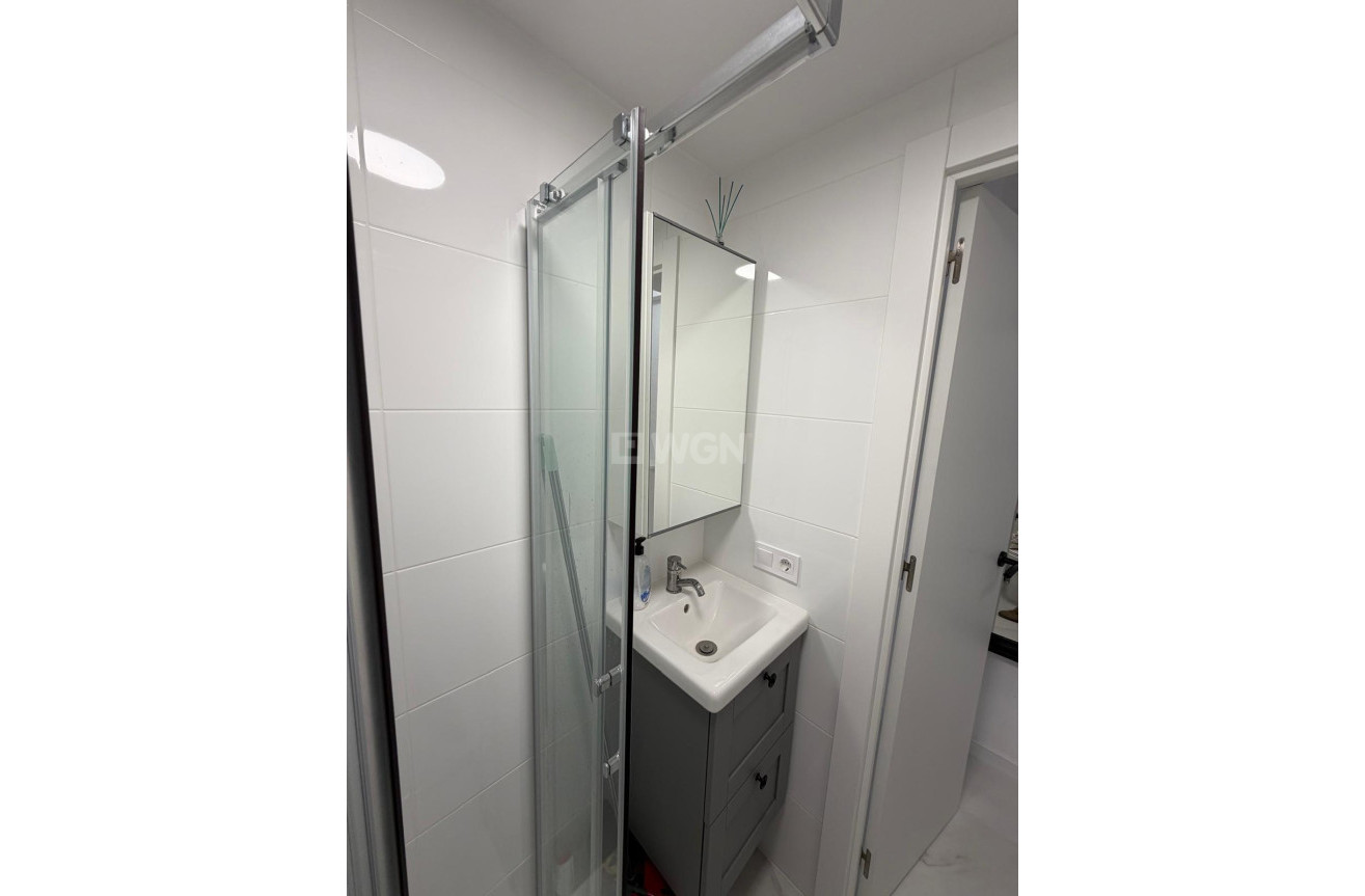 Resale - Apartment / flat - Torrevieja - Cabo Cervera