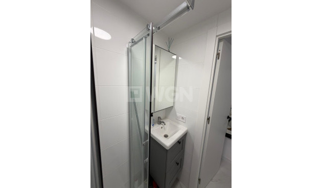 Resale - Apartment / flat - Torrevieja - Cabo Cervera