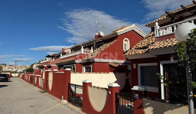 Odsprzedaż - Kamienica - Orihuela Costa - Los Dolses