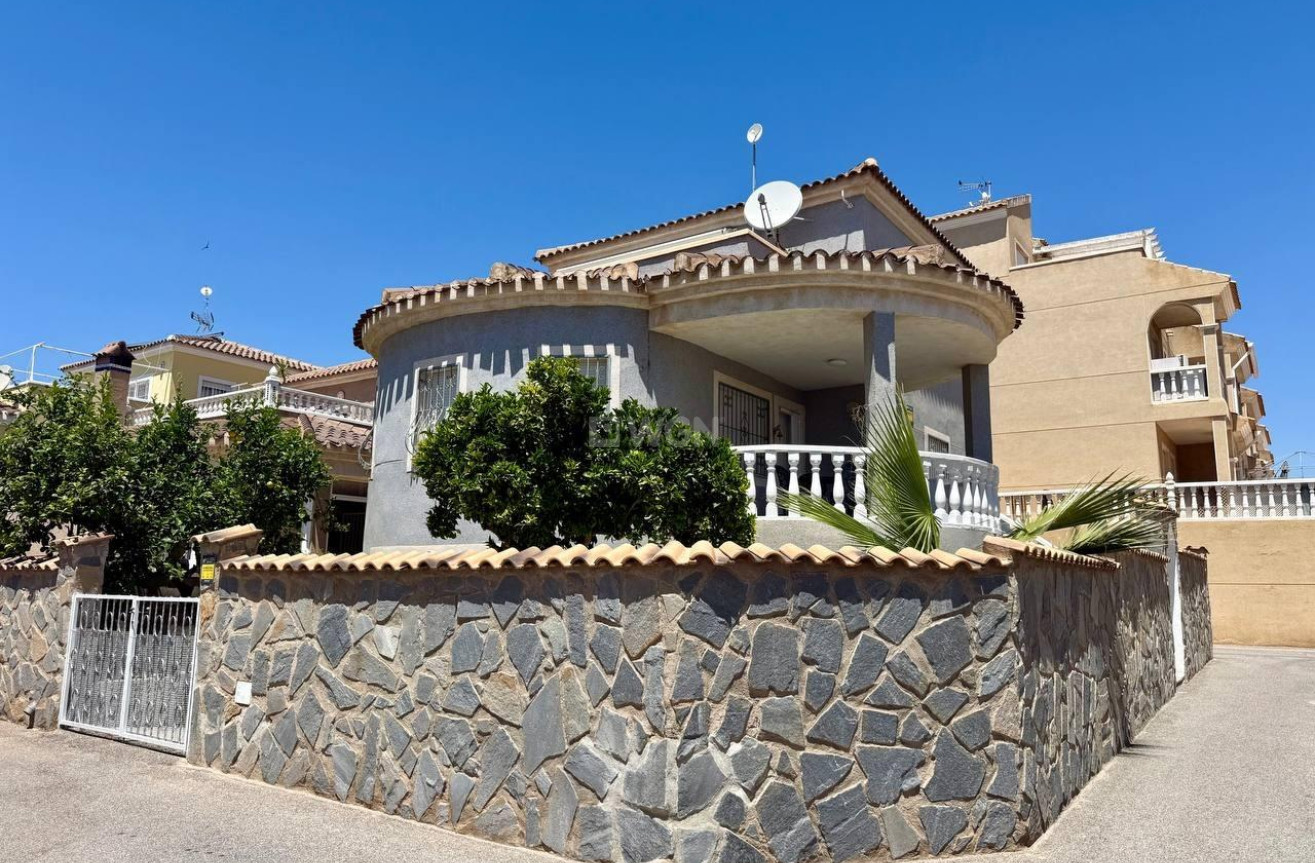 Odsprzedaż - Villa - Orihuela Costa - Playa Flamenca