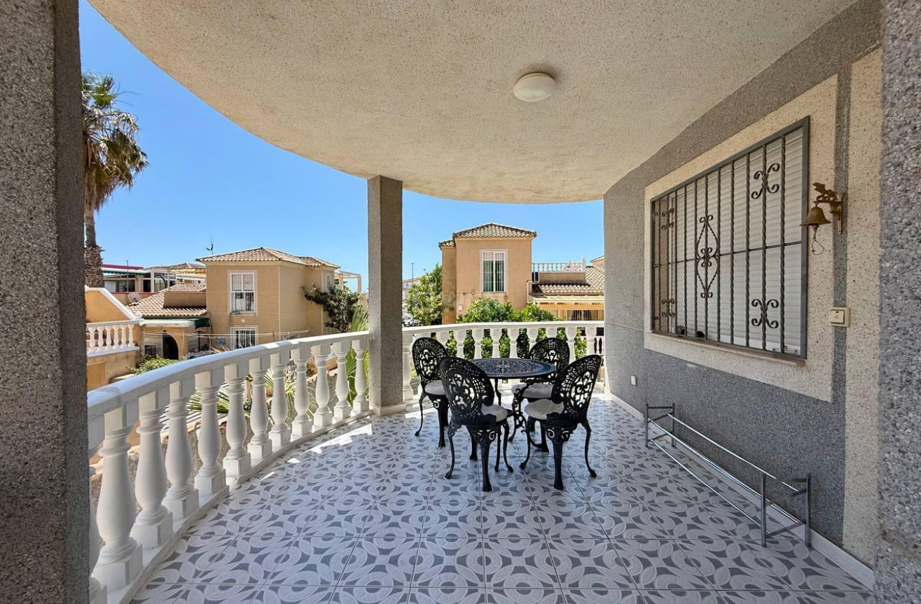 Odsprzedaż - Villa - Orihuela Costa - Playa Flamenca