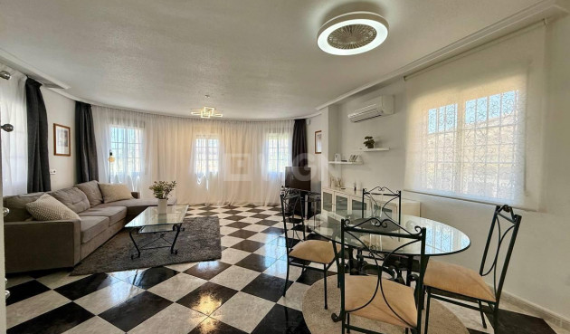 Odsprzedaż - Villa - Orihuela Costa - Playa Flamenca