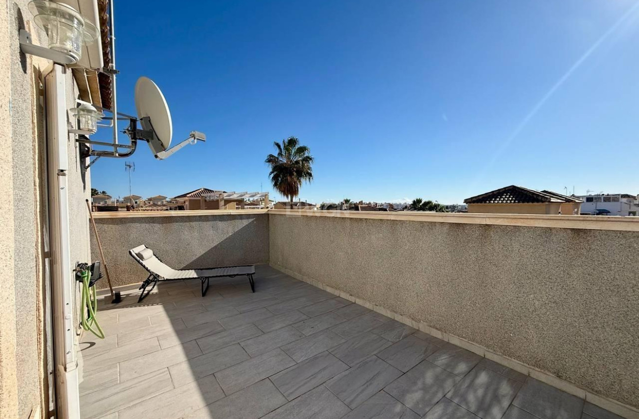 Odsprzedaż - Villa - Orihuela Costa - Playa Flamenca