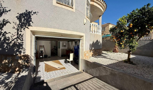 Odsprzedaż - Villa - Orihuela Costa - Playa Flamenca