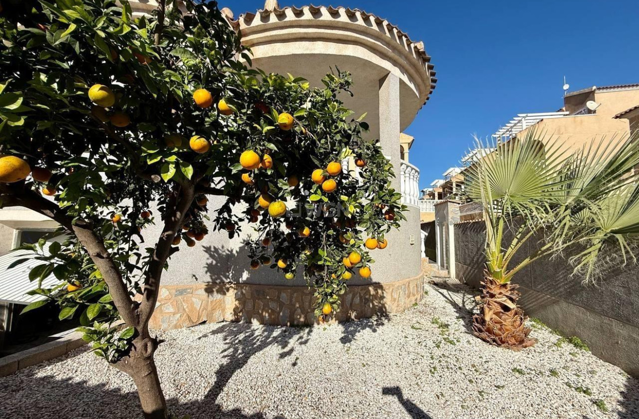 Odsprzedaż - Villa - Orihuela Costa - Playa Flamenca
