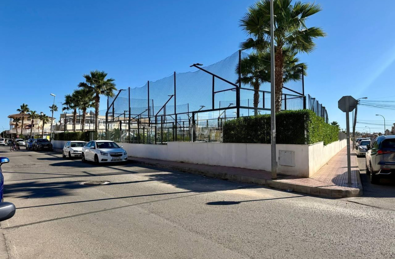 Odsprzedaż - Villa - Orihuela Costa - Playa Flamenca