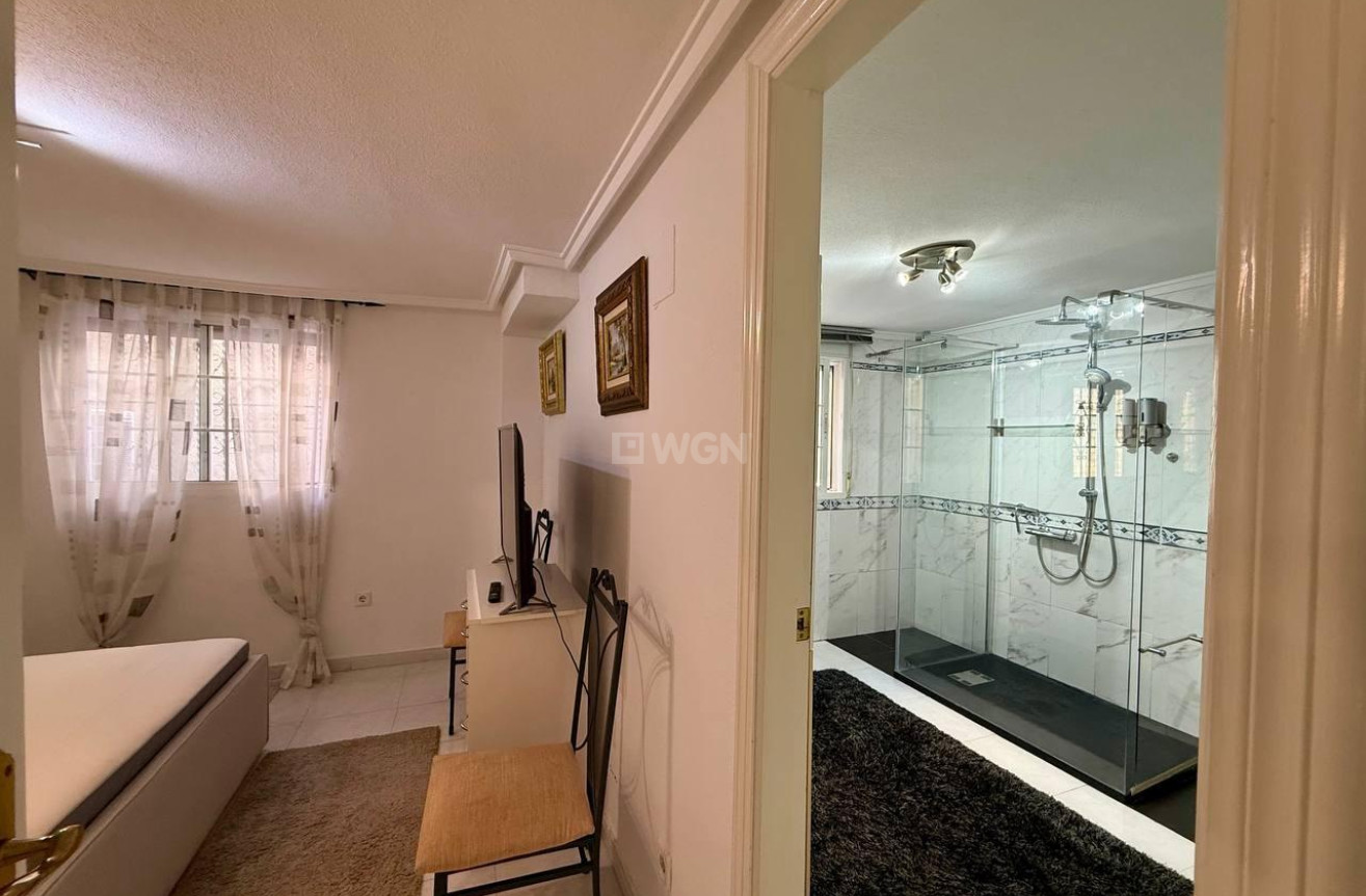 Odsprzedaż - Villa - Orihuela Costa - Playa Flamenca
