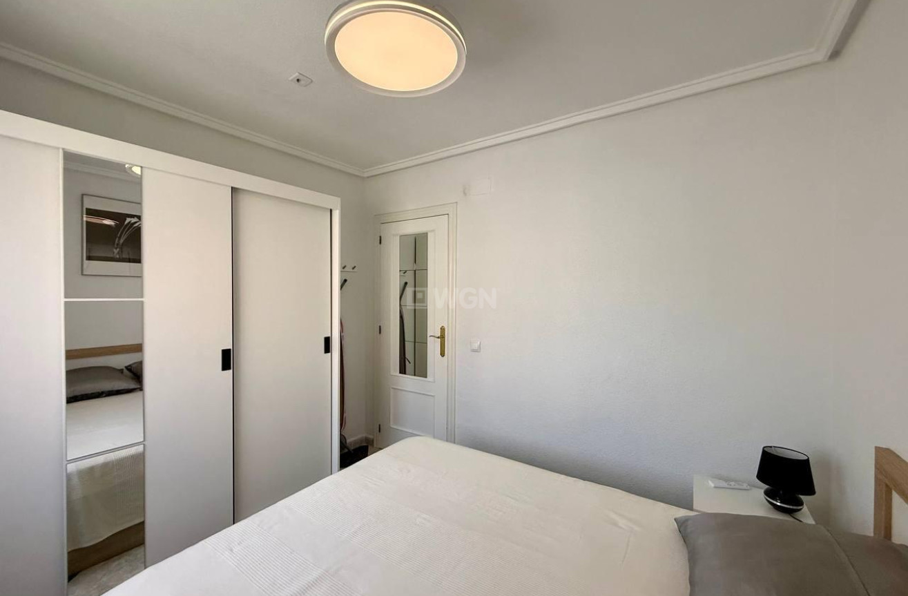 Odsprzedaż - Villa - Orihuela Costa - Playa Flamenca