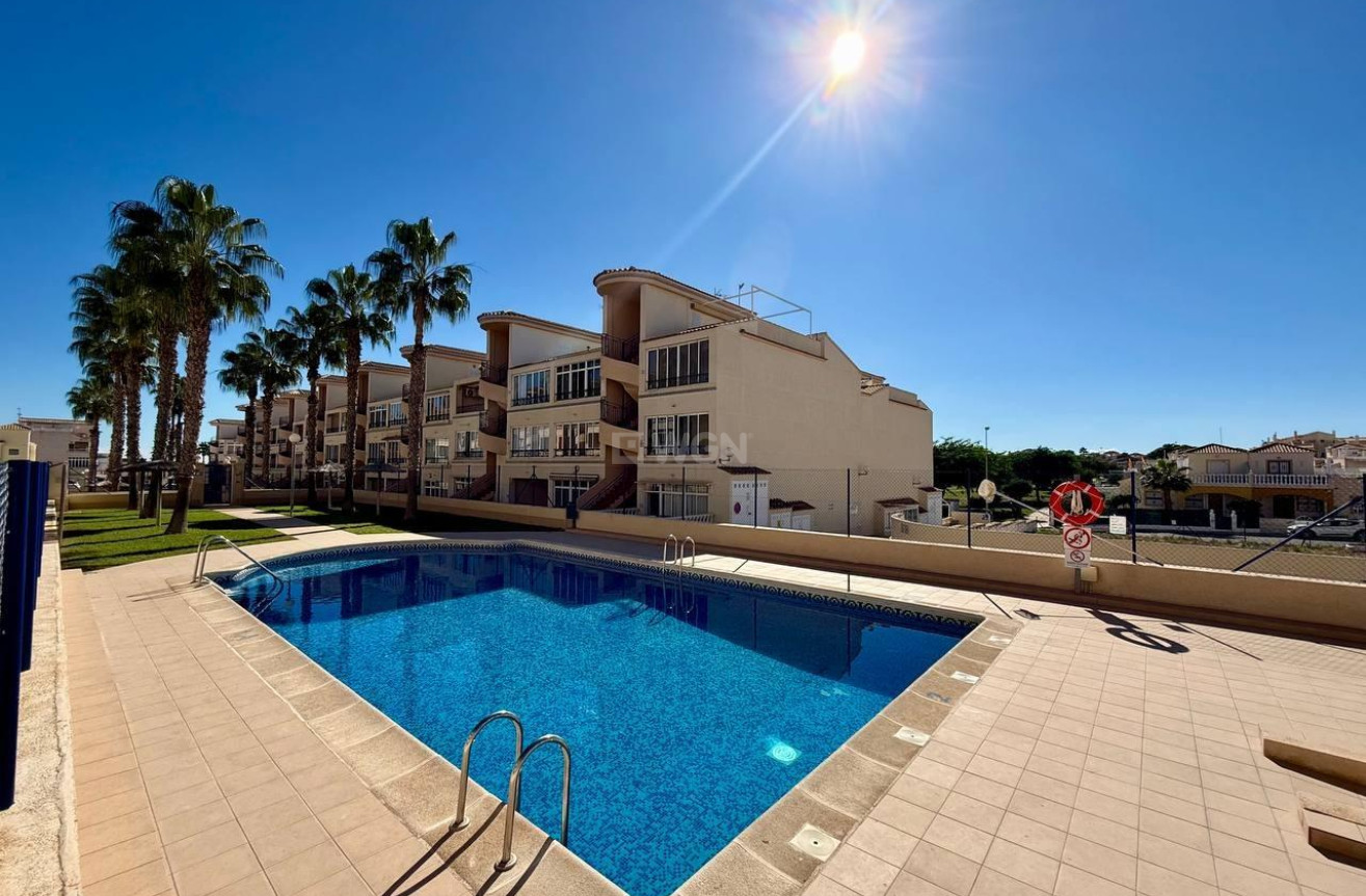 Resale - Apartment / flat - Orihuela - Los Balcones Y Los Altos