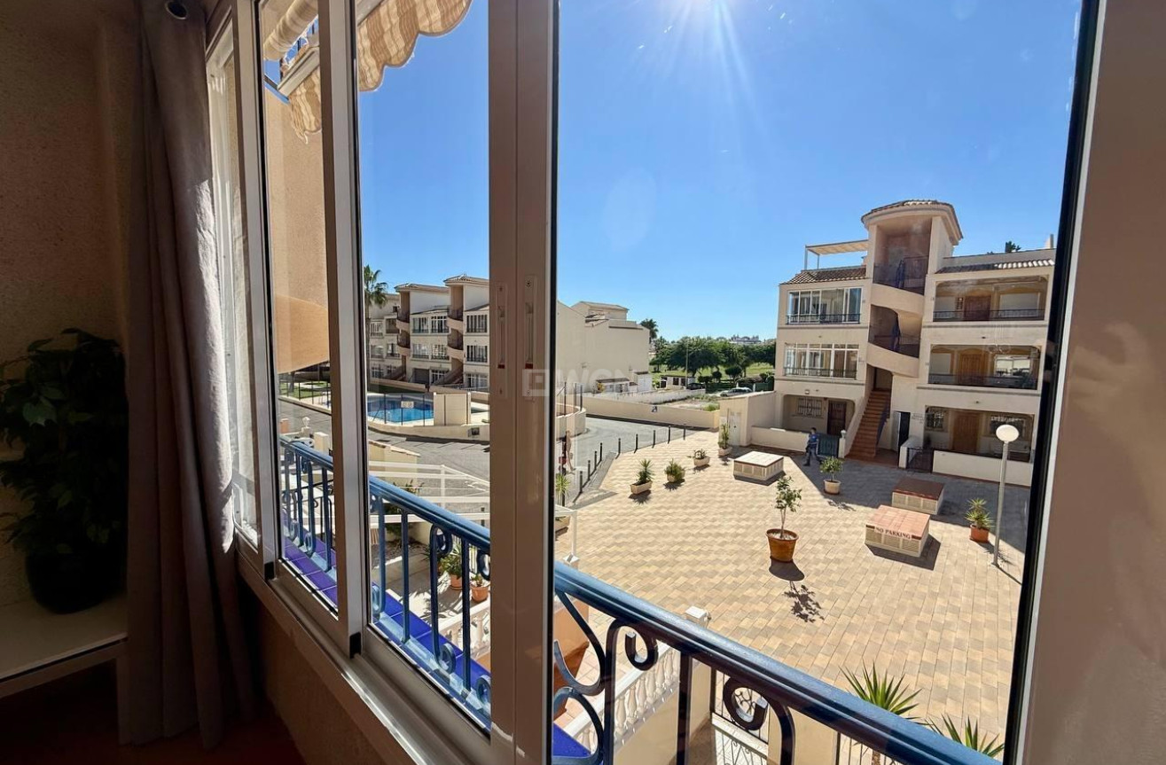 Resale - Apartment / flat - Orihuela - Los Balcones Y Los Altos