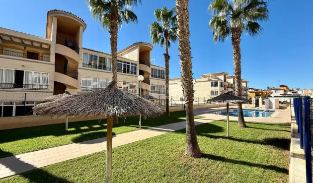 Resale - Apartment / flat - Orihuela - Los Balcones Y Los Altos